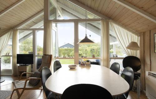 Høruphav Casa | Beautiful Home In Sydals With Kitchen