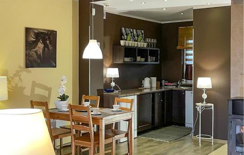 Szarejki Casa | Beautiful Home In Szarejki With Wifi