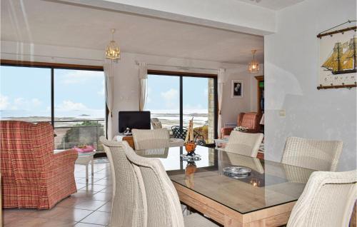 Trelevern Casa | Beautiful Home In Trélévern With Wifi