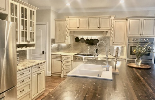 Greensboro Casa | Hermosa casa en exclusivo barrio tranquilo