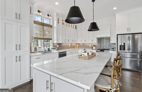 Milledgeville Casa | Beautiful home in peaceful cove on Lake Sinclair.