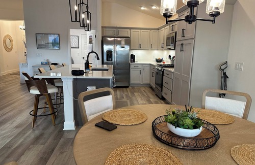 Okahumpka Casa | Beautiful Home in The Village FL near Sawgrass Grove.