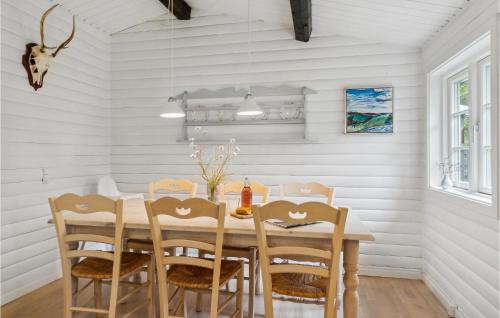 Hoeve Strand Casa | Beautiful Home In Vig With Wifi