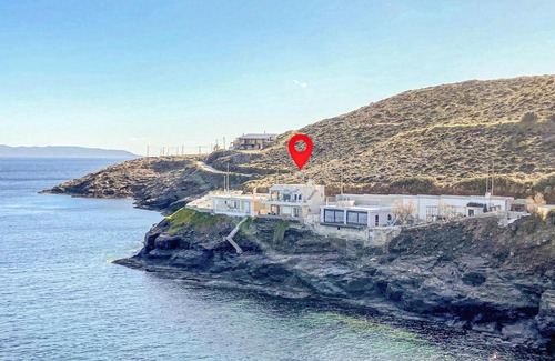 Lavreotiki Casa | Beautiful home in Vrompousi Keratea w/ 3 Bedrooms