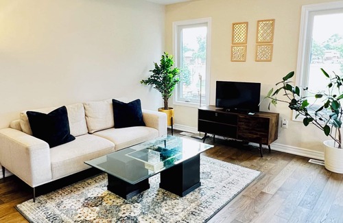 Thorold Casa | Beautiful Home just 15 minutes from Niagara Falls and amenities !!
