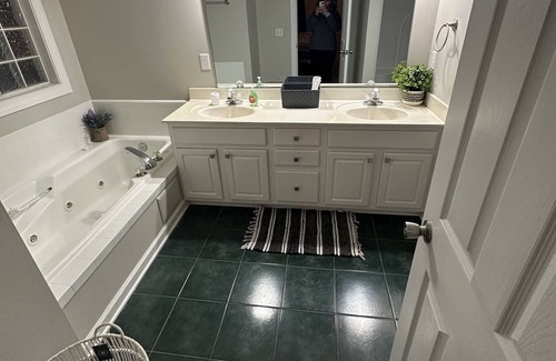 Winterville Casa | Beautiful home located in a Amazing Neighborhood! large fenced in back yard!