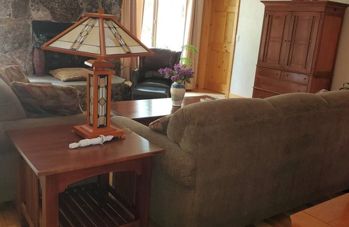 Lower Kingsbury Casa | Beautiful Home lower kingsbury only minutes to ski areas and casinos.