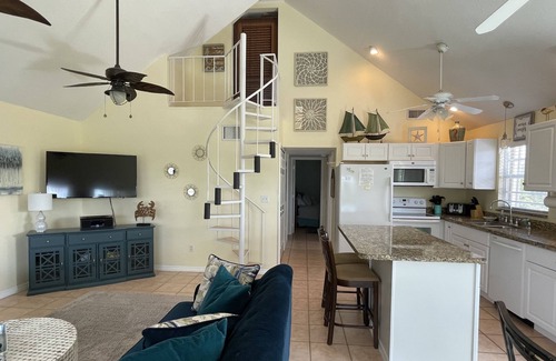 Ramrod Key Casa | ** HERMOSA CASA EN CANAL, W / BOAT RAMP & DOCK, BICICLETAS Y KAYAKS **