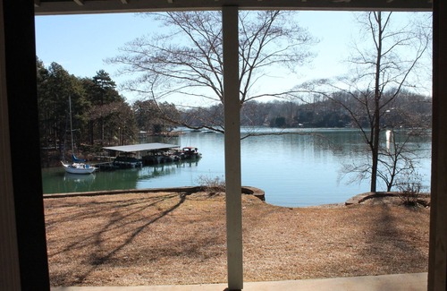 Indian Oaks Casa | Hermosa casa en el lago Keowee- Muelle de aguas profundas- 4bd / 4ba -Cerca de Clemson
