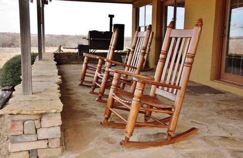 Lelia Lake Casa | Beautiful Home on Ranch Land