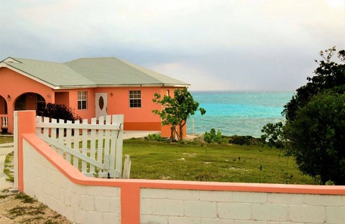 Cockburn Town Casa | Hermosa casa con vistas al océano Atlántico