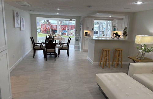 New Port Richey Casa | Beautiful home on a deep water canal leading to the Gulf of Mexico.