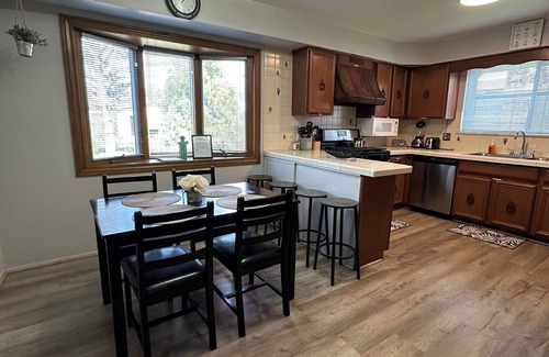 Sterling Heights Casa | Beautiful home in metro Detroit area with Gameroom 4BD