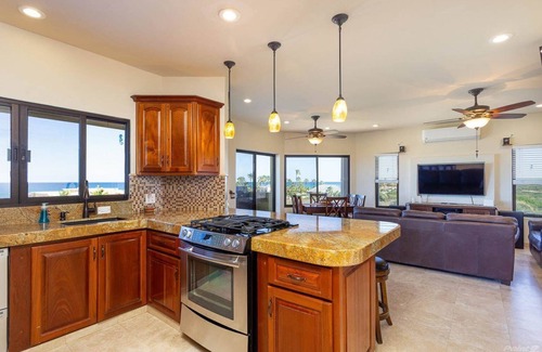 La Ribera Casa | Beautiful home with separate Casita, Ocean Views, Pool, 100 yards to the beach!!
