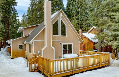 Tahoe Pines Casa | Beautiful Homewood Retreat with Deck and Grill