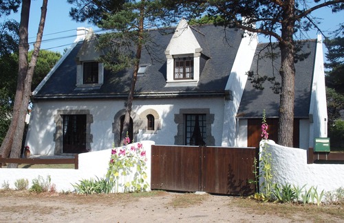 Pornichet Villa | HERMOSA CASA BRETON 8 P, 200M PLAYA, RESIDENCIAL WIFI TRANQUILA