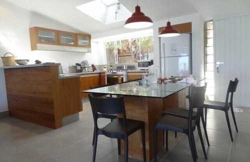 Praia Rasa Casa | Hermosa casa en la orilla del mar en Buzios - 4 suites, todas con aire acondicionado