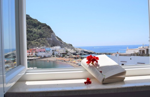 Sant'Angelo Casa | Preciosa casa junto al mar. 50 mt. playa. S. Angelo. Isla de Ischia. Bahía Nápoles-Capri