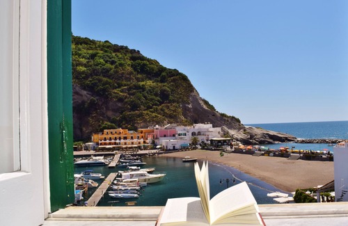 Sant'Angelo Casa | Preciosa casa junto al mar. 50 mt. playa. S. Angelo. Isla de Ischia. Bahía Nápoles-Capri