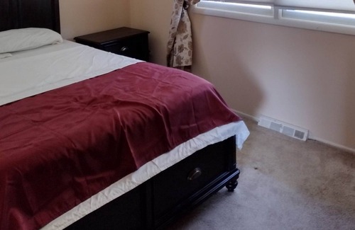 Newtonville Casa | Beautiful house in Central of Latham