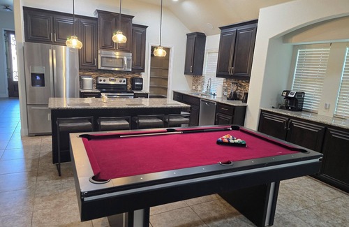 South Arlington Casa | Beautiful House in Mansfield