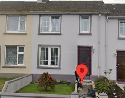Killarney Casa | Beautiful House In Town
