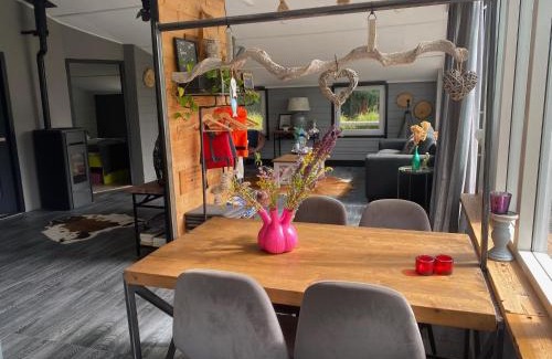 Aalsmeer Casa | Beautiful house on an island near Amsterdam