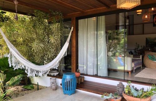 Angra dos Reis Casa | Beautiful house overlooking the sea, swimming pool and Wi-Fi