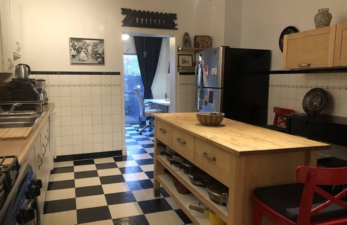 Palmerston Casa | Beautiful House With Garden in a Quiet, Central Neighborhood