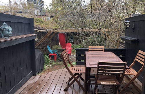 Palmerston Casa | Beautiful House With Garden in a Quiet, Central Neighborhood