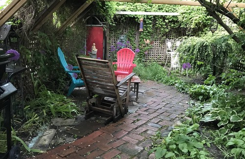 Palmerston Casa | Beautiful House With Garden in a Quiet, Central Neighborhood