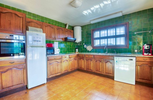 Calonge Chalet De Esquí | Bonita casa con magnificas vistas