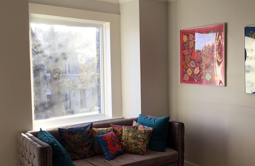 Bloomingdale Casa | Hermosa en Bloomingdale con estacionamiento