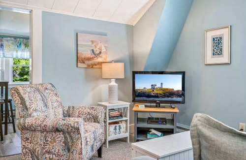 Ogunquit Casa | Beautiful inn ideal location Suite 3 Sea Glass