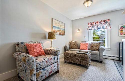 Ogunquit Casa | Beautiful inn ideal location Suite 5 Beach Rose