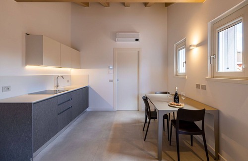 Cividale del Friuli Apartamento | Bonito apartamento para 4 personas con A/C, WIFI, TV, terraza y mascotas permitida