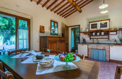 Collalto Casa | Bonito apartamento en villa para 16 personas con WIFI, A/C, piscina privada, TV y patio
