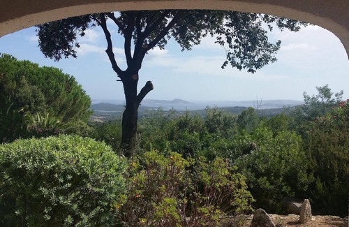 Li Lieri Villa | HERMOSA CASA EN 3 hectáreas de jardines con vistas al mar