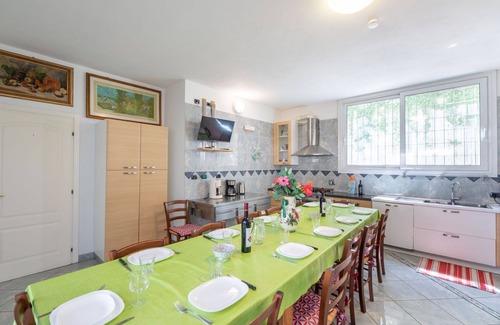 Bobolino Villa | Estupenda casa de vacaciones con jacuzzi, WIFI, A/C, piscina privada, TV, terraza