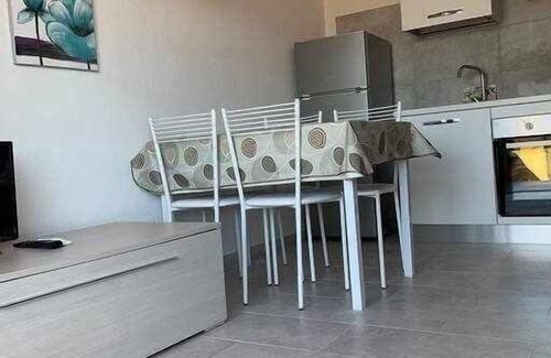 Porto Pozzo Apartamento | Luminoso trilocale con vista mare - Residence Eolo