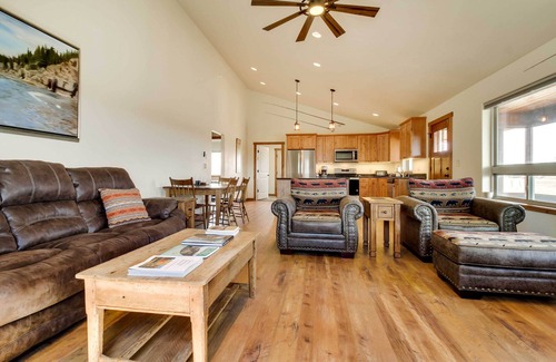 Silver Star Cabina | Beautiful Jefferson River Cabin w/ Mountain Views!
