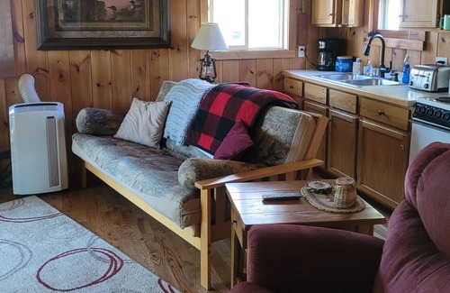 Melrude Cabina | Beautiful Lake Cabin in Alborn MN