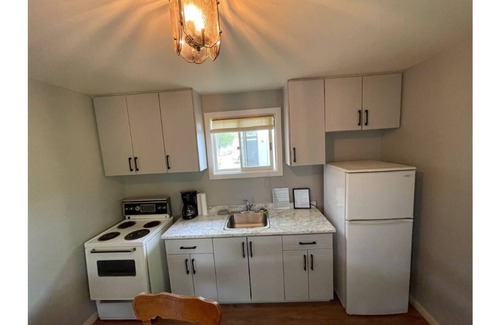 Frontenac Cabaña | Beautiful Lake Front Cottage