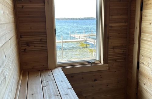 Crosslake Cabina | Beautiful lake home on Lower Whitefish, sauna at the lake, 5 min to Crosslake!