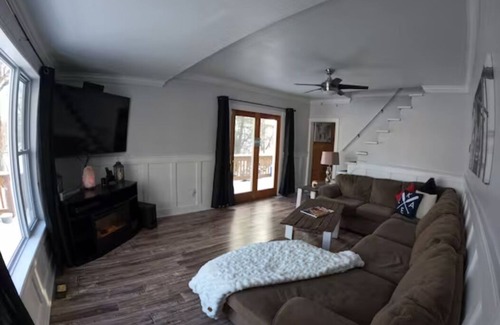 Timmins Casa | Beautiful lake house