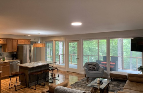 Fair Play Casa | Beautiful lake house perfect for amazing getaways!