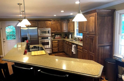 Clemson Casa | Beautiful Lake House Walking Distance to the Stadium.