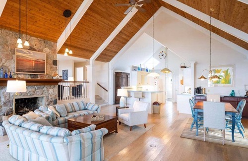 West Olive Casa | Beautiful Lake Michigan Home Great for Large