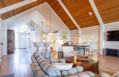 West Olive Casa | Beautiful Lake Michigan Home Great for Large