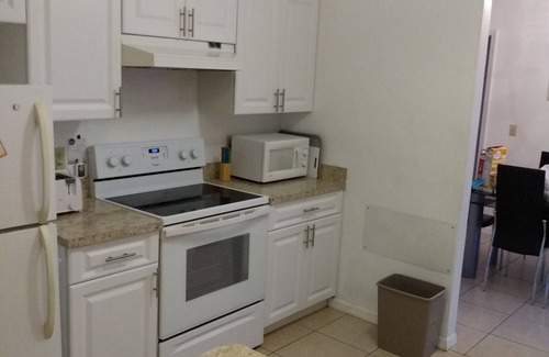 Morgan Point Villa | Hermosa villa con vista al lago por menos de $ 600 por semana